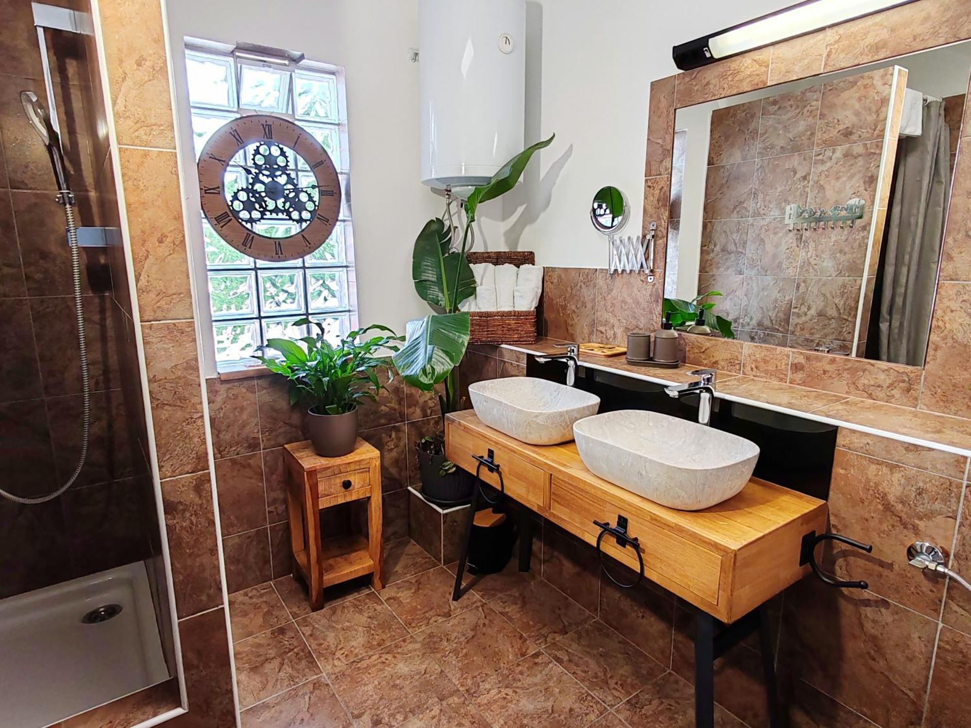 קריקווניצה Art Gallery House With A Small Relaxing Pool מראה חיצוני תמונה