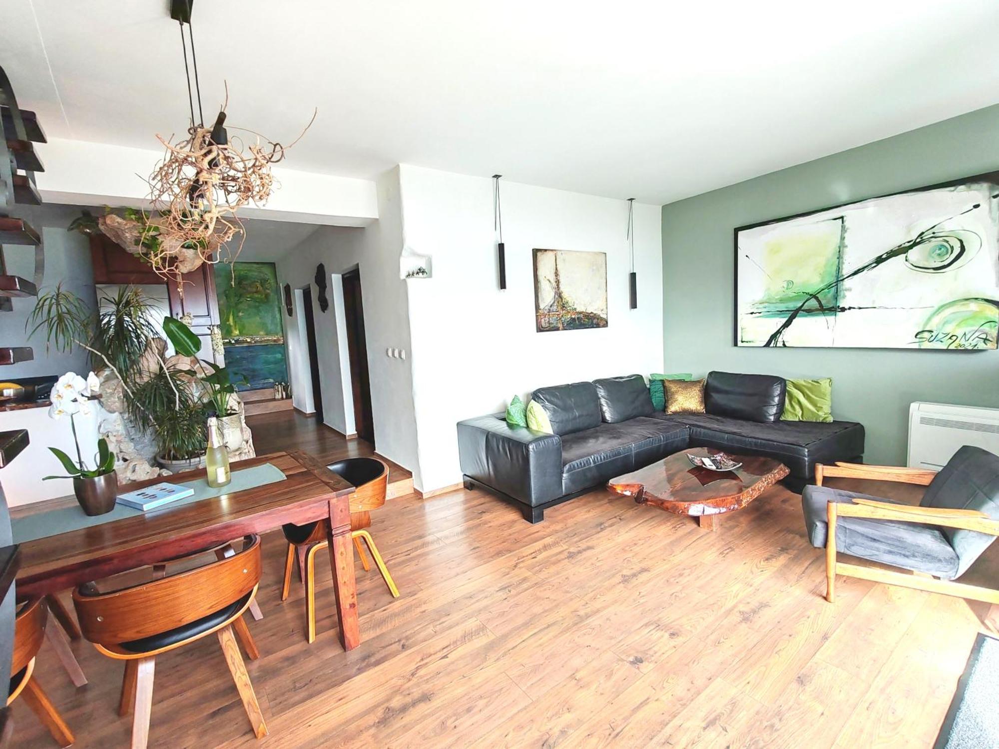 קריקווניצה Art Gallery House With A Small Relaxing Pool מראה חיצוני תמונה